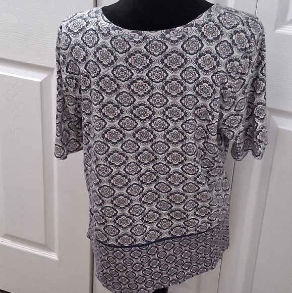 J. Jill Multi Media Floral Design    Size L - Picture 5 of 15